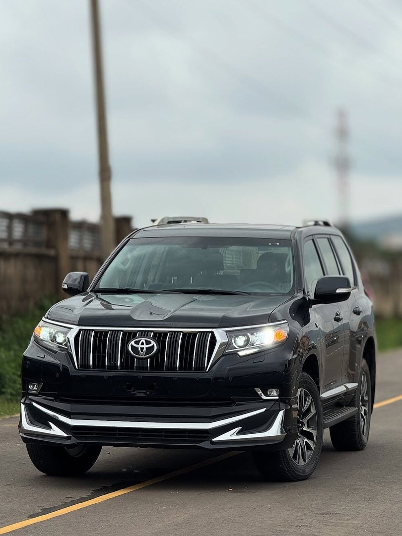 Prado SUV
